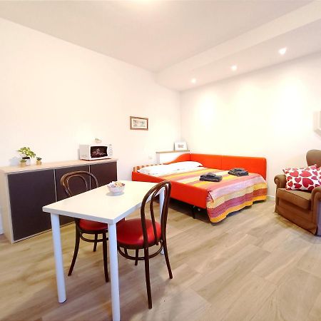 Appartement La Casa Del Barcaiolo à Malgrate Extérieur photo